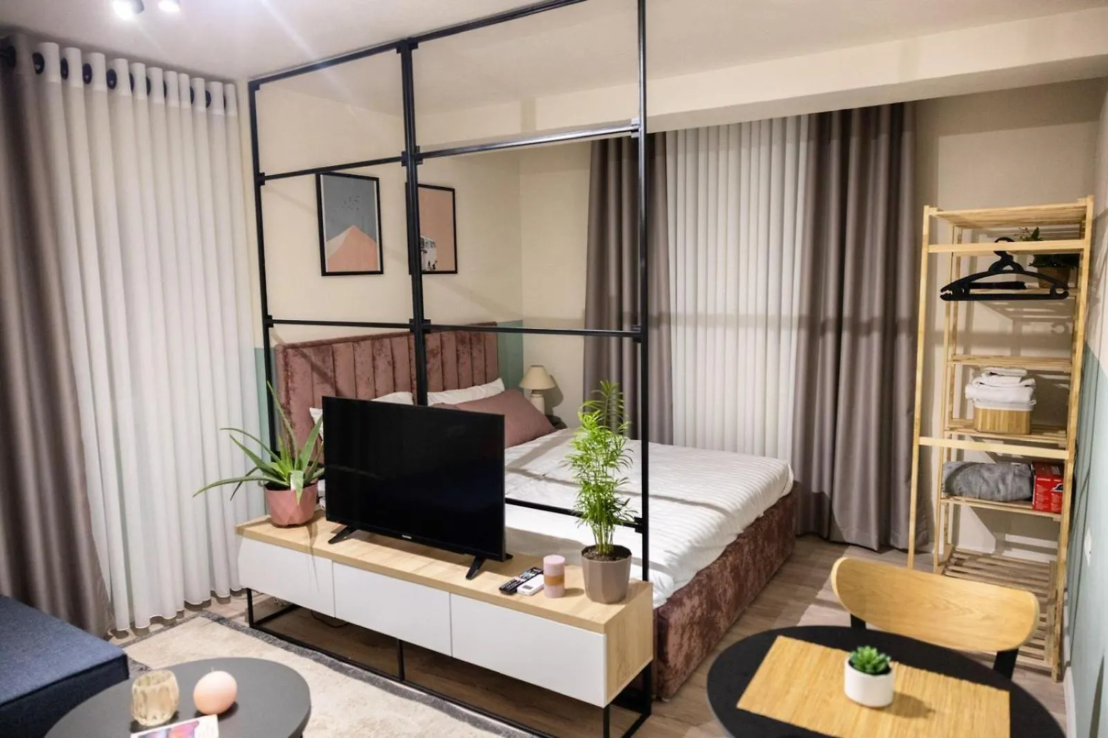 Three Doors Apartments Tirana